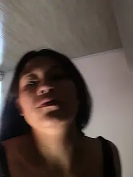 mariana 21x online show from January 2025 10:03:01 PM