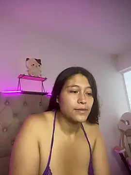 mariana 21x online show from February 2025 01:27:02 PM