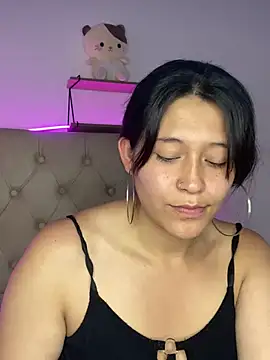 mariana 21x online show from February 2025 07:32:02 PM