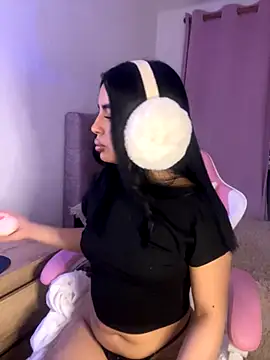 Emily-14 online show from November 2025 04:03:02 AM