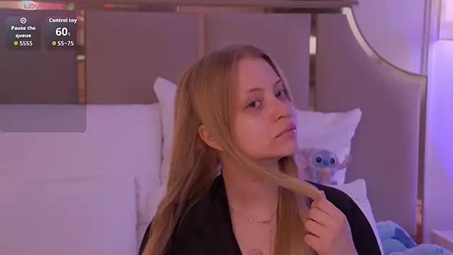 DorisHell online show from September 2025 03:21:02 AM