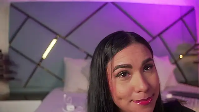 Snapshot of giorgia_13 chatting on November 2025 03:17:01 AM giorgia 13 online show from November 2025 03:17:01 AM