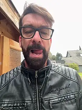 Sash Ge online show from February 2025 11:06:02 AM