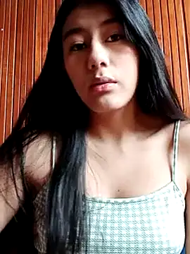 Snapshot of CarlaAlvez chatting on March 2025 12:48:01 PM CarlaAlvez online show from March 2025 12:48:01 PM