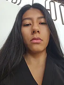 CarlaAlvez online show from April 2026 04:41:02 PM