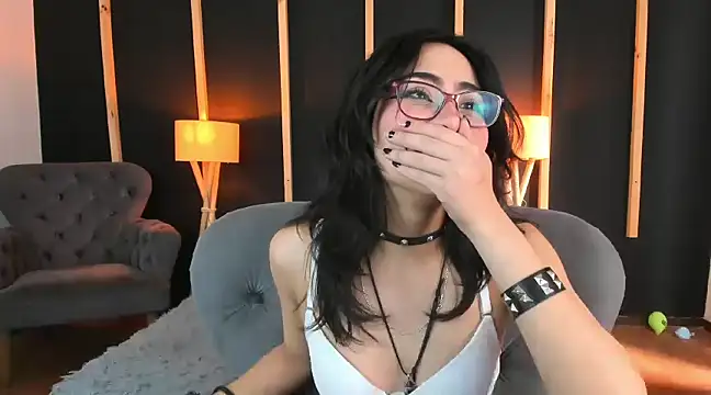 vampy dolll online show from December 2024 01:27:02 PM