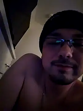 Snapshot of cmichaelxxx chatting on January 2025 12:03:01 AM cmichaelxxx online show from January 2025 12:03:01 AM