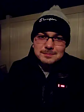 Snapshot of cmichaelxxx chatting on March 2025 07:57:02 AM cmichaelxxx online show from March 2025 07:57:02 AM