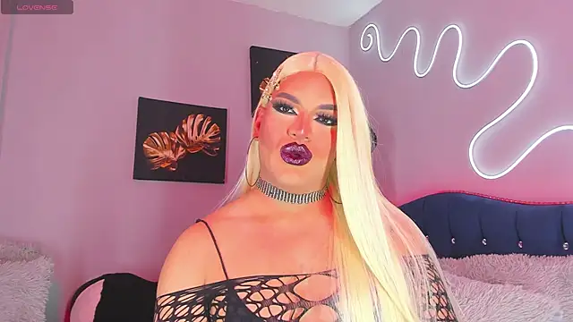 Missisabella  online show from September 2025 12:44:01 AM