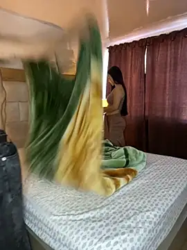 Snapshot of Sweet_and_caramel chatting on September 2025 03:22:02 PM Sweet and caramel online show from September 2025 03:22:02 PM