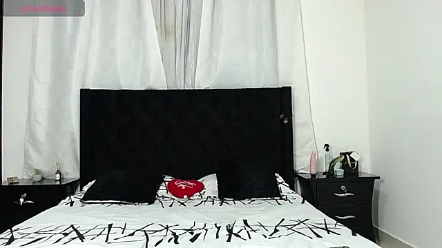 Snapshot of Beautifulkattia chatting on March 2025 12:53:01 AM Beautifulkattia online show from March 2025 12:53:01 AM