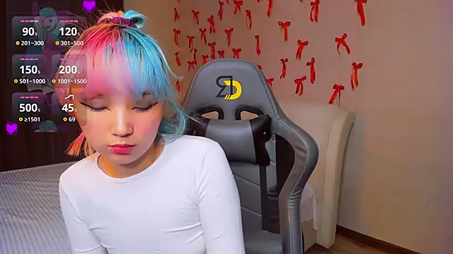 Milla Aheo online show from March 2026 01:04:02 PM