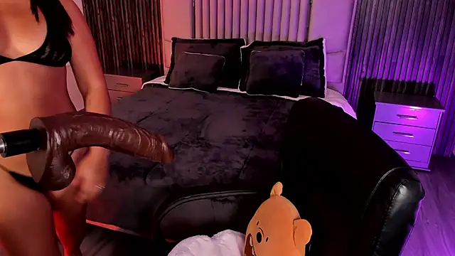 Lillyortiz online show from September 2025 12:38:02 PM