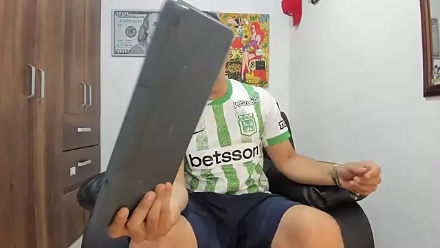 Snapshot of boss_of_cash chatting on September 2025 07:38:01 PM boss of cash online show from September 2025 07:38:01 PM