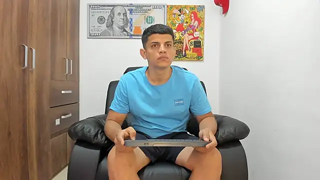 Snapshot of boss_of_cash chatting on September 2025 01:53:01 AM boss of cash online show from September 2025 01:53:01 AM