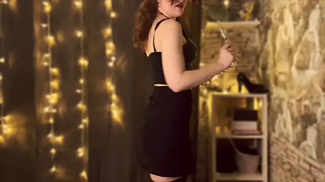 LaurenRossss online show from December 2024 10:11:01 PM