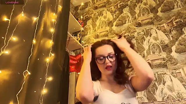 LaurenRossss online show from February 2025 11:33:02 PM