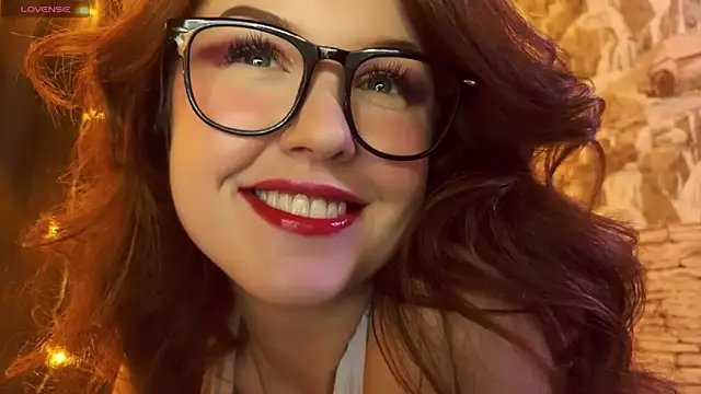 LaurenRossss online show from March 2025 12:00:01 AM