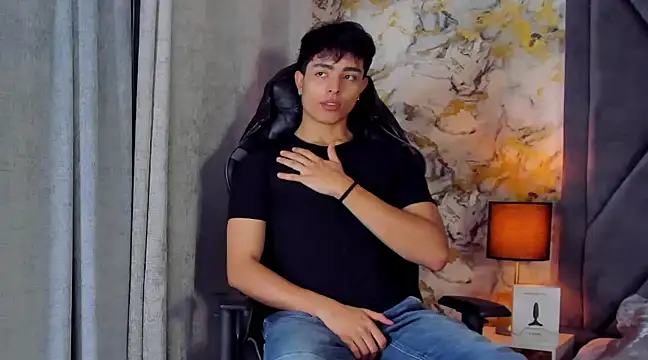 Snapshot of JoshRashfordd chatting on January 2025 11:51:02 AM JoshRashfordd online show from January 2025 11:51:02 AM