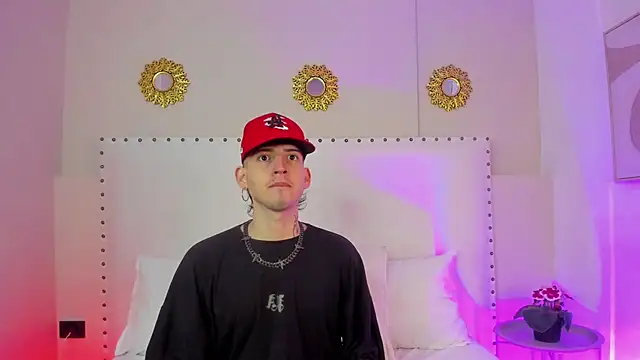 sett and gwen online show from November 2025 09:24:02 PM