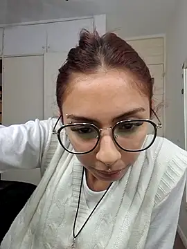 Jazmin-Cerezita online show from October 2025 01:07:02 AM