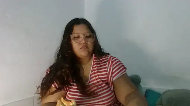 samy riverss online show from February 2026 12:09:02 AM