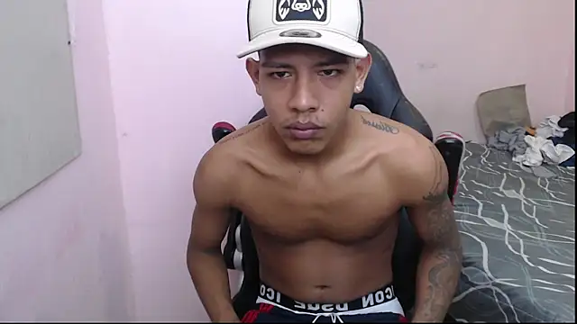Snapshot of mr_stiven_ chatting on January 2025 03:01:01 AM mr stiven online show from January 2025 03:01:01 AM