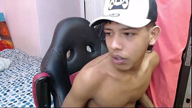 Snapshot of mr_stiven_ chatting on January 2025 08:57:02 AM mr stiven online show from January 2025 08:57:02 AM