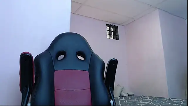 Snapshot of mr_stiven_ chatting on January 2025 02:03:02 AM mr stiven online show from January 2025 02:03:02 AM