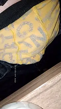 Snapshot of HappyZebra13 chatting on January 2025 09:10:01 PM HappyZebra13 online show from January 2025 09:10:01 PM