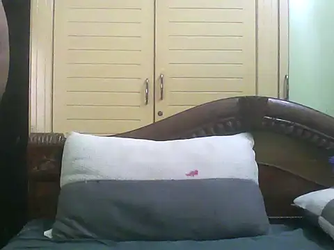 Snapshot of farhaanmacho chatting on June 2026 10:30:02 AM farhaanmacho online show from June 2026 10:30:02 AM