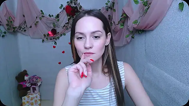 Lina Star S online show from December 2024 06:19:02 AM