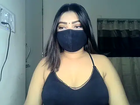 Snapshot of ishi_Beauty chatting on May 2026 04:32:02 AM ishi Beauty online show from May 2026 04:32:02 AM