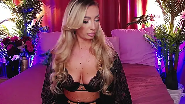 FelyJolie online show from April 2026 03:28:02 PM