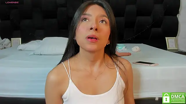 Camila  Gomez online show from January 2025 12:06:02 PM