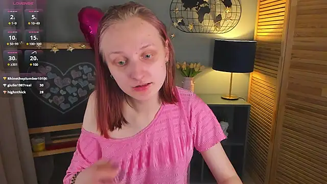 Snapshot of SallyFishery chatting on March 2025 04:24:02 AM SallyFishery online show from March 2025 04:24:02 AM