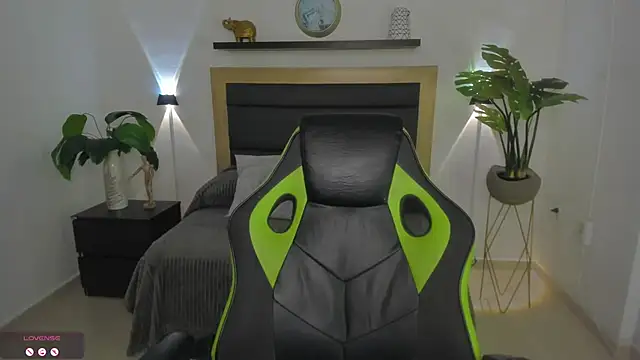 catleya 0 online show from February 2025 04:51:02 AM