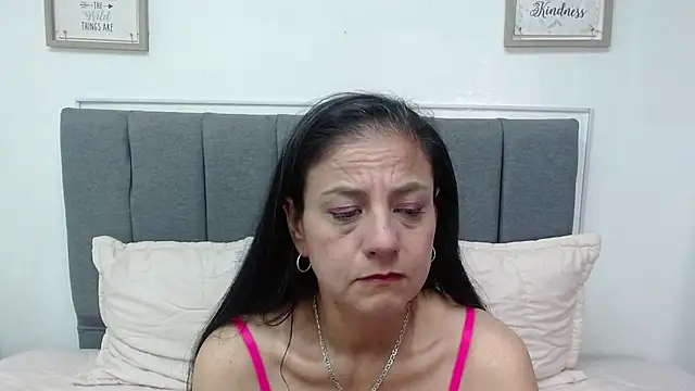 sasi luna online show from January 2025 10:45:01 PM