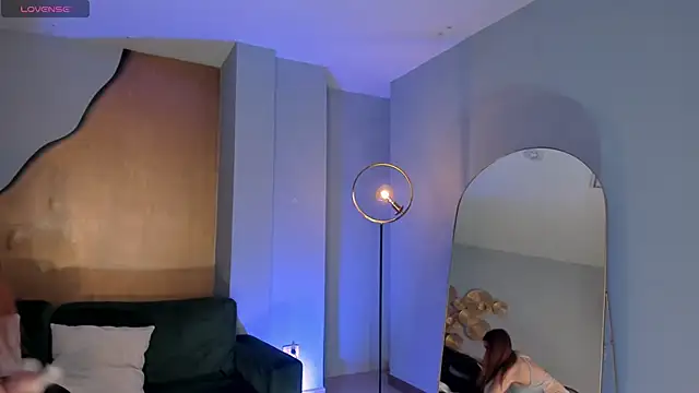 MiaFarrell  online show from November 2025 06:08:01 PM