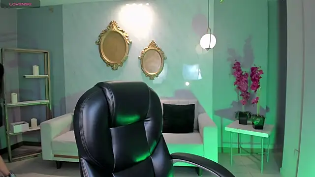 BellaCarteer  online show from February 2026 12:15:01 PM