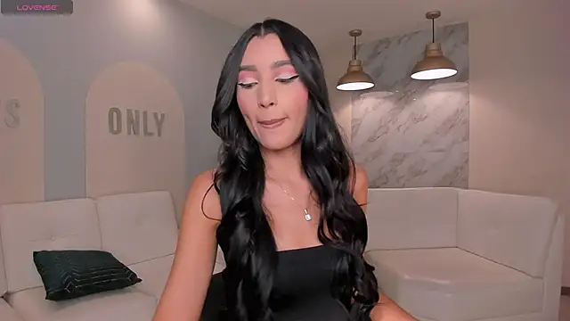 BellaCarteer  online show from April 2026 08:20:01 PM