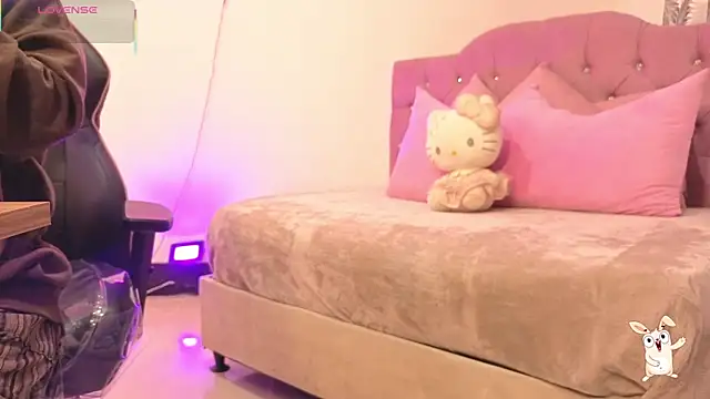 Snapshot of kittystart_tay chatting on November 2025 11:47:02 AM kittystart tay online show from November 2025 11:47:02 AM