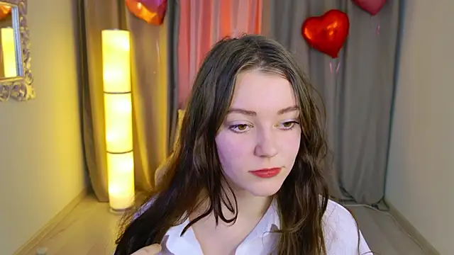 Lana  Cute  online show from February 2026 01:51:01 PM