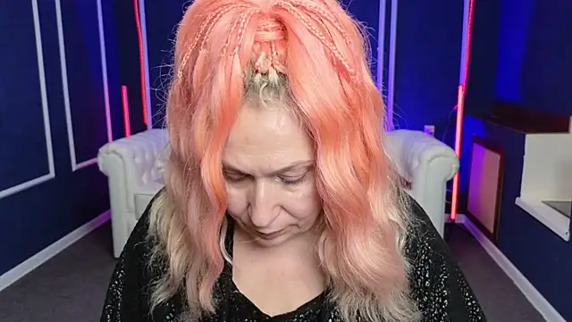 Penelope Pinky online show from December 2024 05:51:01 PM