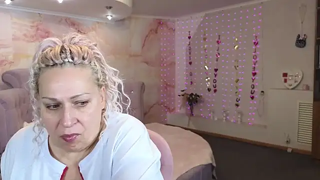 Penelope Pinky online show from October 2025 11:09:01 AM