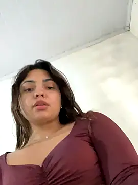 Nicollygriu online show from October 2025 04:28:01 PM