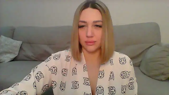 Snapshot of VickyLove047 chatting on January 2025 06:24:01 AM VickyLove047 online show from January 2025 06:24:01 AM