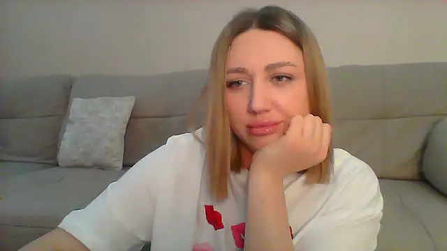 Snapshot of VickyLove047 chatting on March 2025 06:58:01 AM VickyLove047 online show from March 2025 06:58:01 AM
