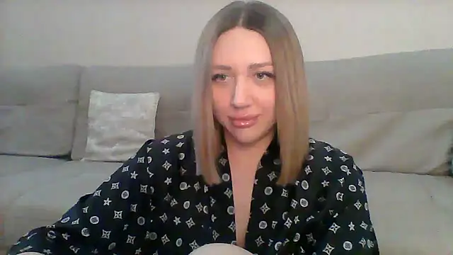 Snapshot of VickyLove047 chatting on March 2025 05:00:02 AM VickyLove047 online show from March 2025 05:00:02 AM