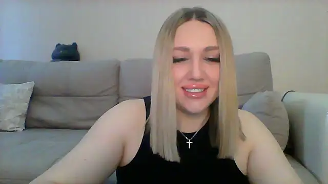 Snapshot of VickyLove047 chatting on September 2025 05:29:01 AM VickyLove047 online show from September 2025 05:29:01 AM